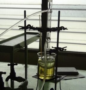 Esterificación de Fischer – Síntesis del acetato de etilo