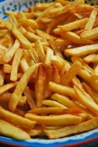 La acrilamida puede presentarse en el aceite de fritura reutilizado