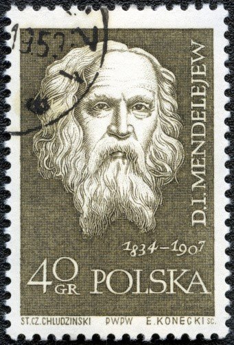 Sello postal de Polonia con la efigie de Dmitri Mendeleev - 1959