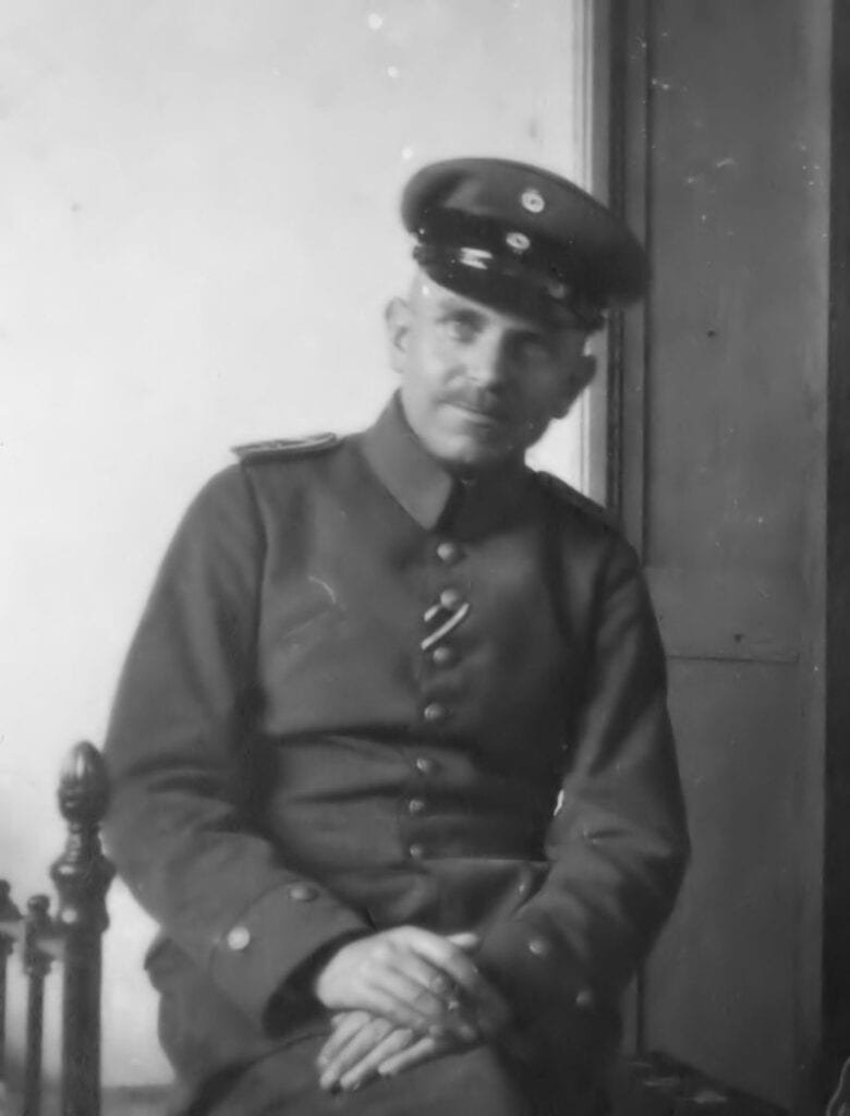 Otto Hanh en Uniforme 1915