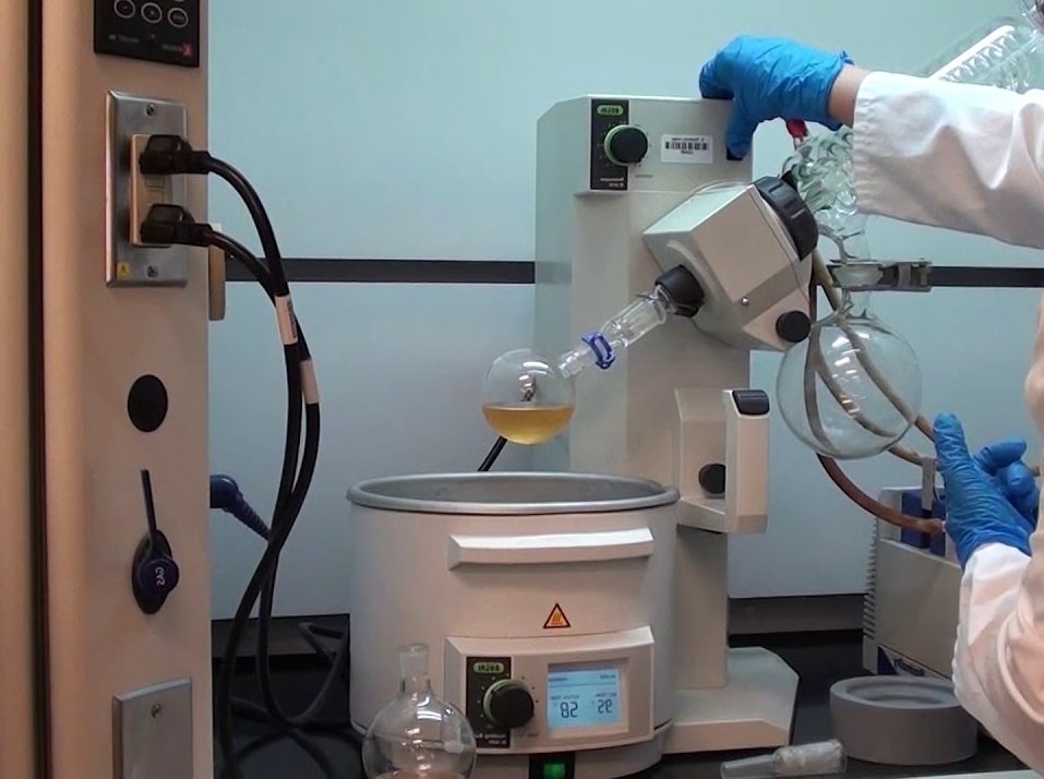 Extracción de trimiristina