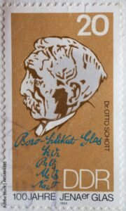 Sello postal en honor a Otto Schott